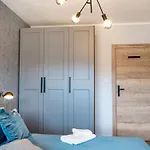 Appartement With River View, Sauna And Indoor Pool