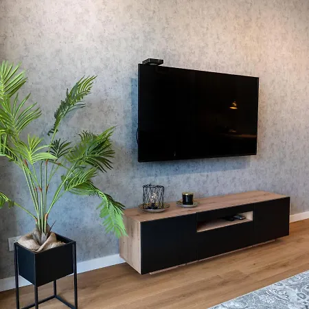 In By The Dziwna River * Dziwnów