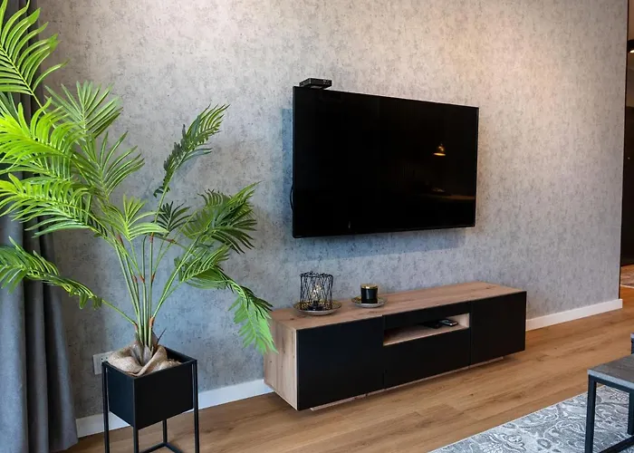 In By The Dziwna River * Dziwnów