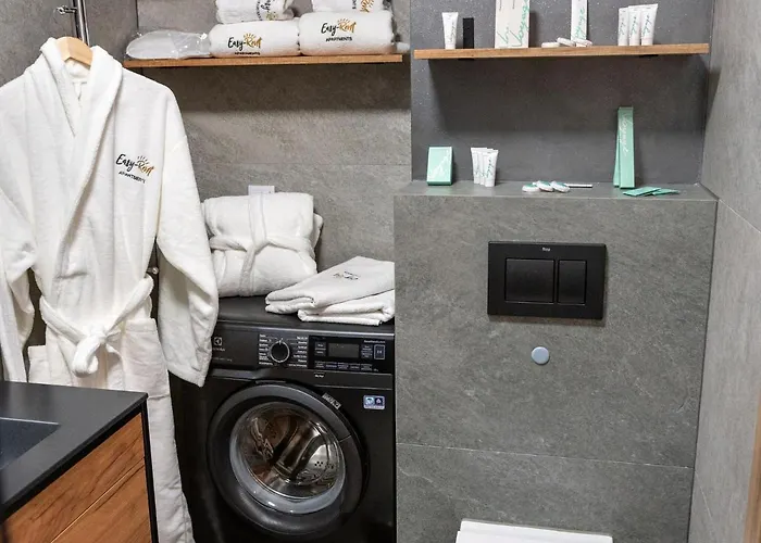 In By The Dziwna River * Dziwnów